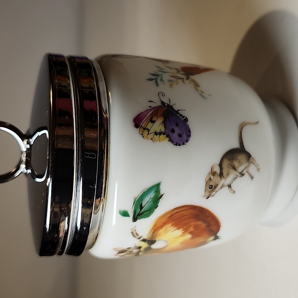 Royal Worcester Egg Coddler Bunny & Mice Design With Lid - Picture 5 of 9